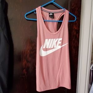 Nike workout tank like new!